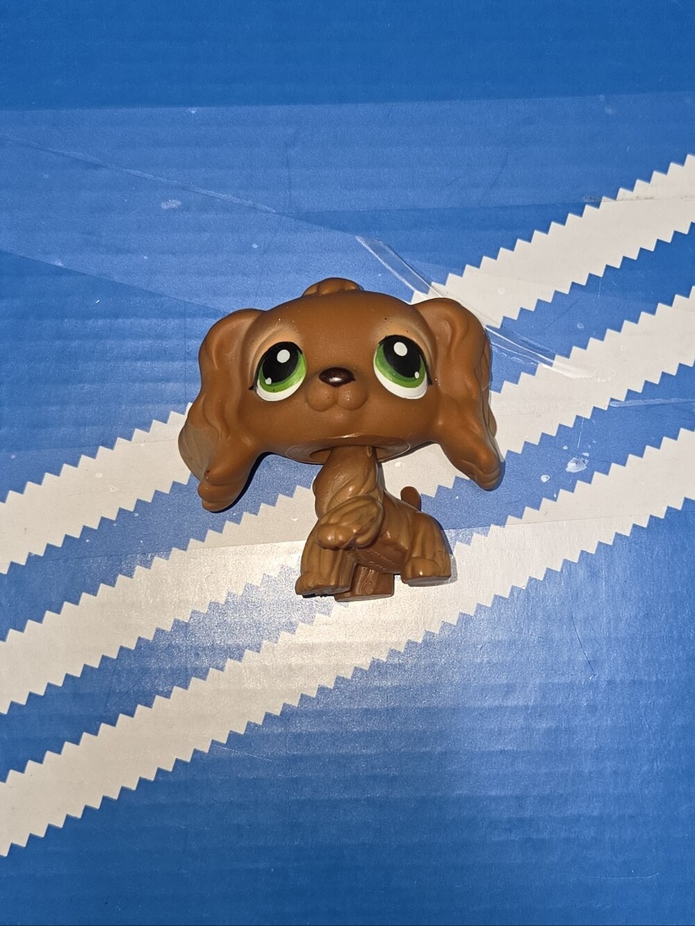 Littlest Pet Shop LPS Cocker Spaniel Blue Magnet